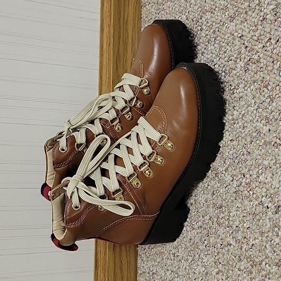 Steve Madden leather and PU boots sz 5.5 tan with navy red fabric stripe down ba - Picture 1 of 8